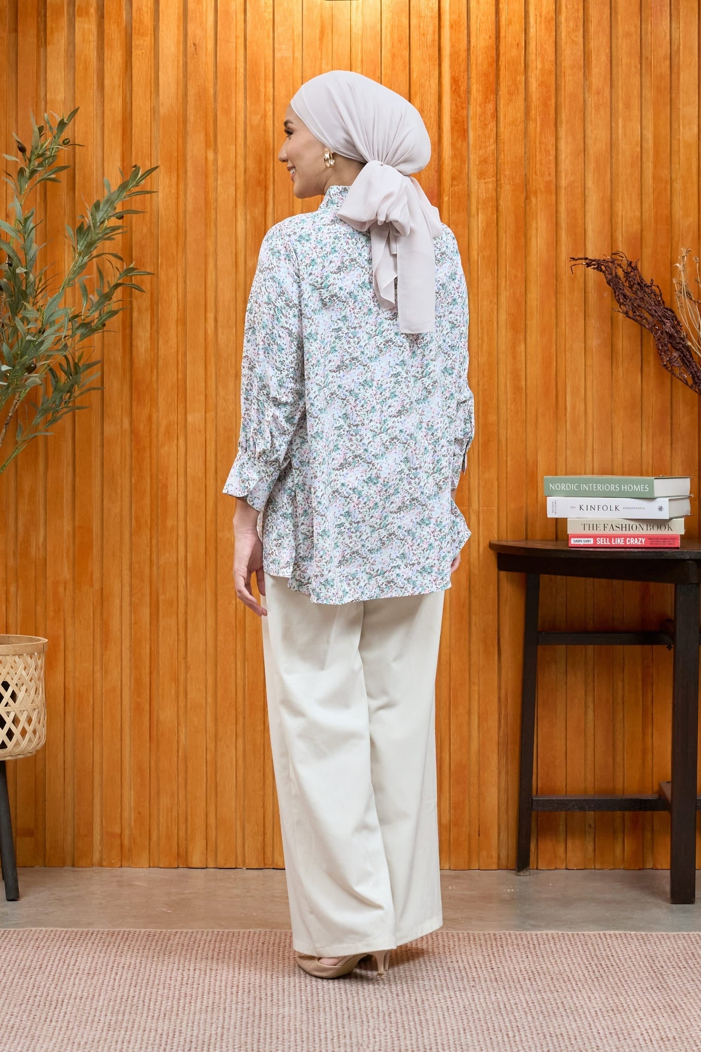 Maya Meadow Women's Shirt