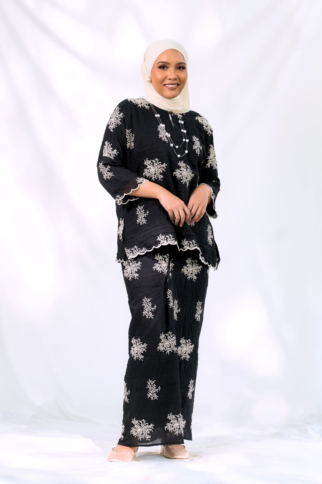 Kurung Kedah Suri Seirama in Black