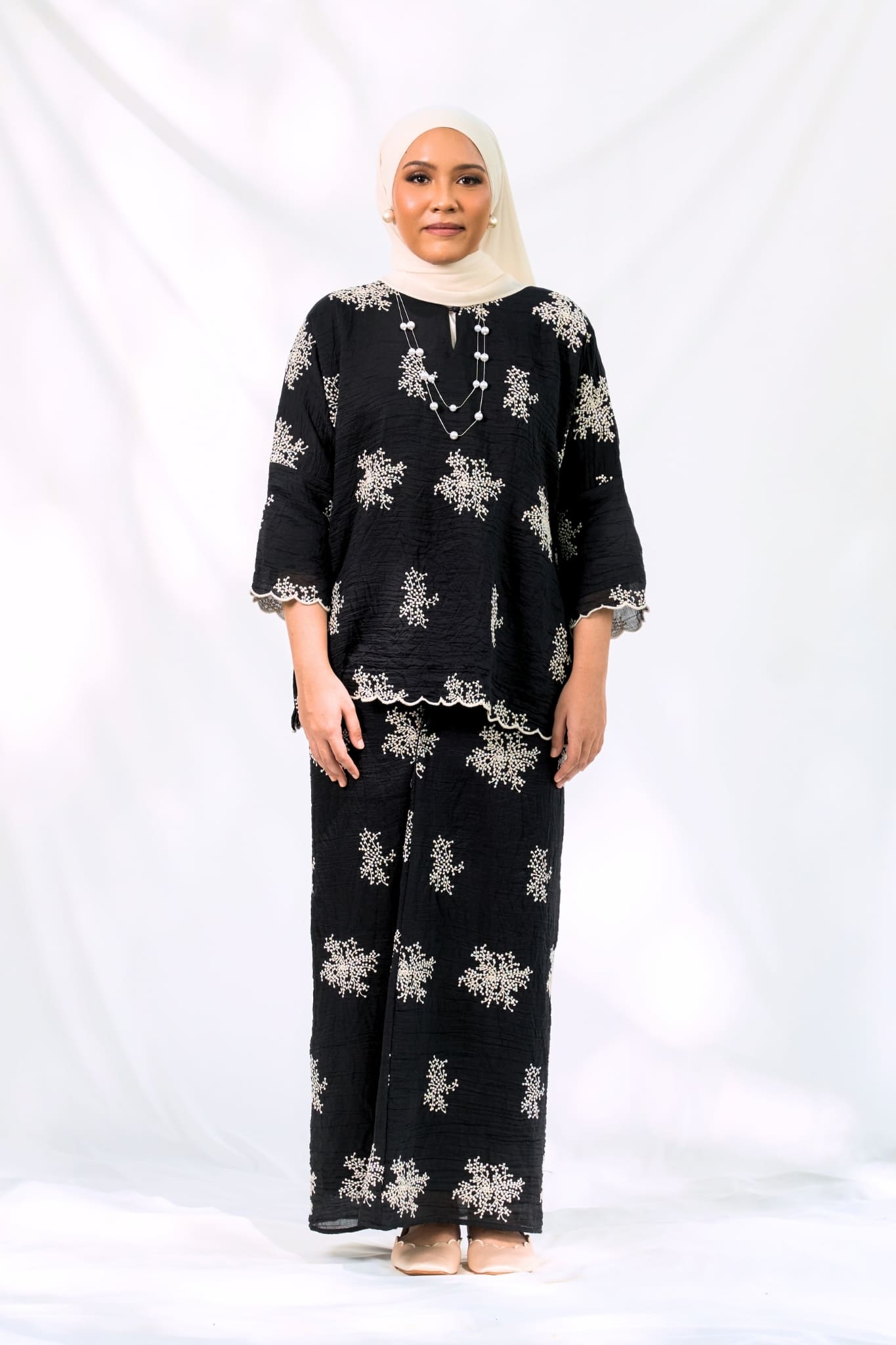 Kurung Kedah Suri Seirama in Black